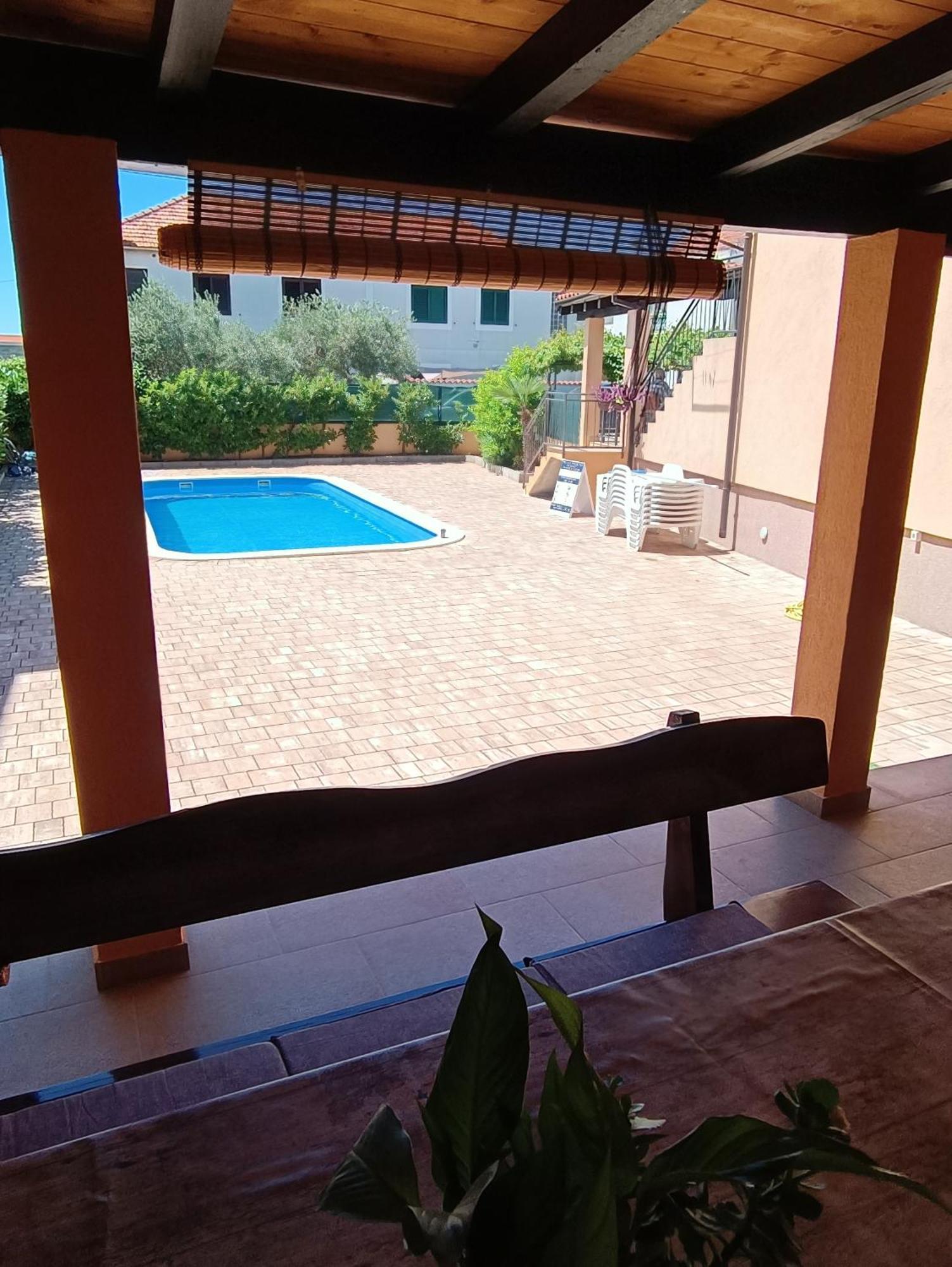 Apartmani Sprljan Vodice Bagian luar foto