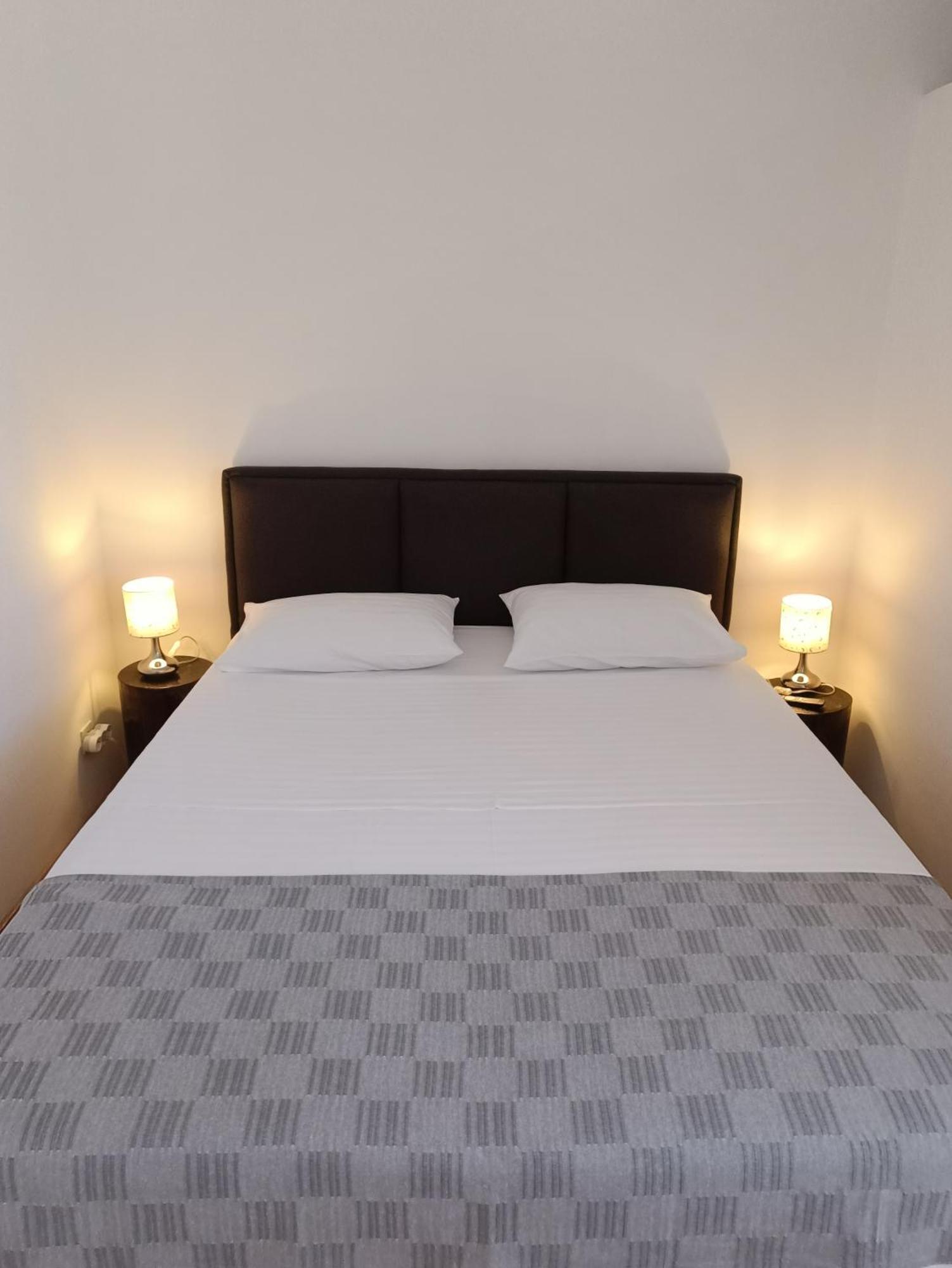 Apartmani Sprljan Vodice Bagian luar foto