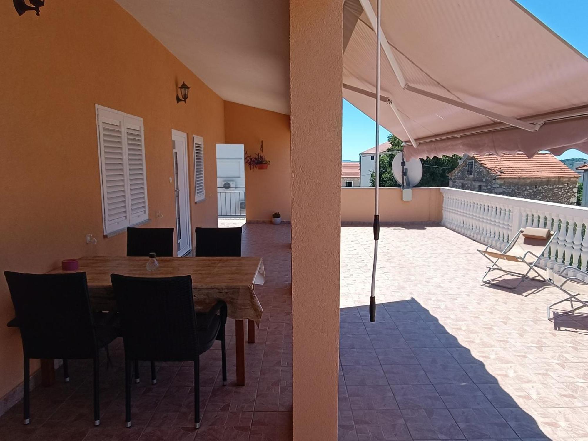 Apartmani Sprljan Vodice Bagian luar foto