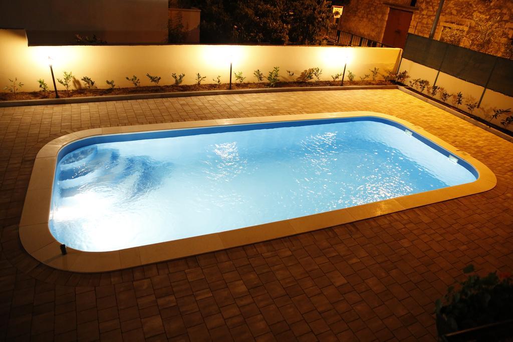 Apartmani Sprljan Vodice Bagian luar foto